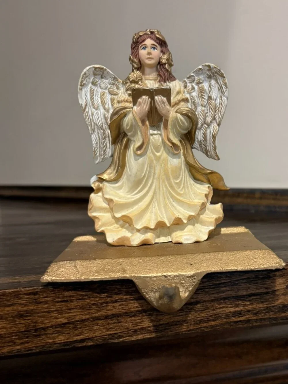 Vintage cast iron angel stocking holder, 5